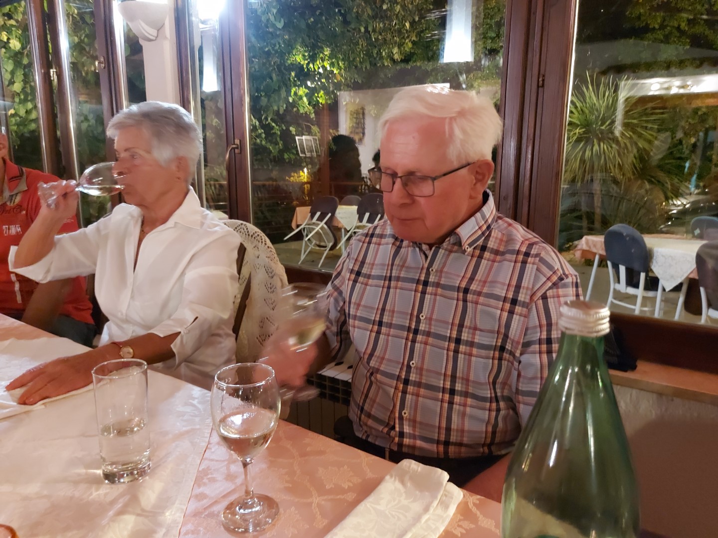 Umag:Na 80 –om rođendanu s turistima Marianne i Reinholdom, koji su Hrvatskoj vjerni 45 godina